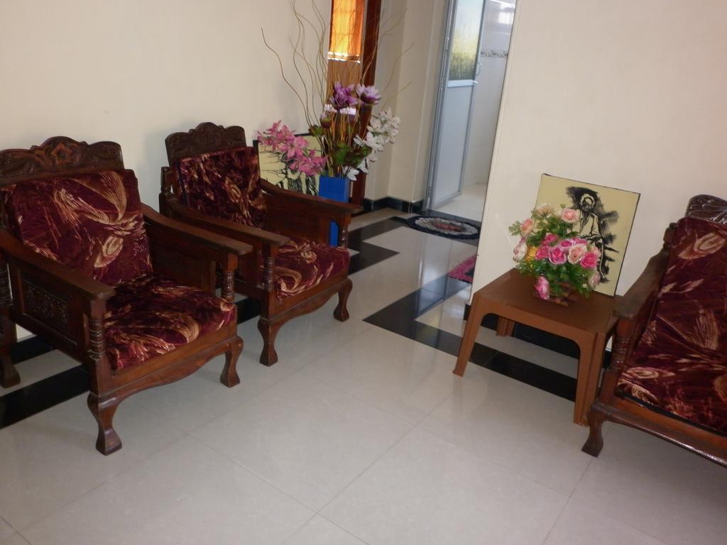 Seetha'S Hostel Негомбо Экстерьер фото