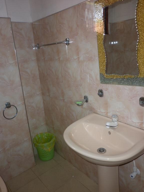 Seetha'S Hostel Негомбо Номер фото