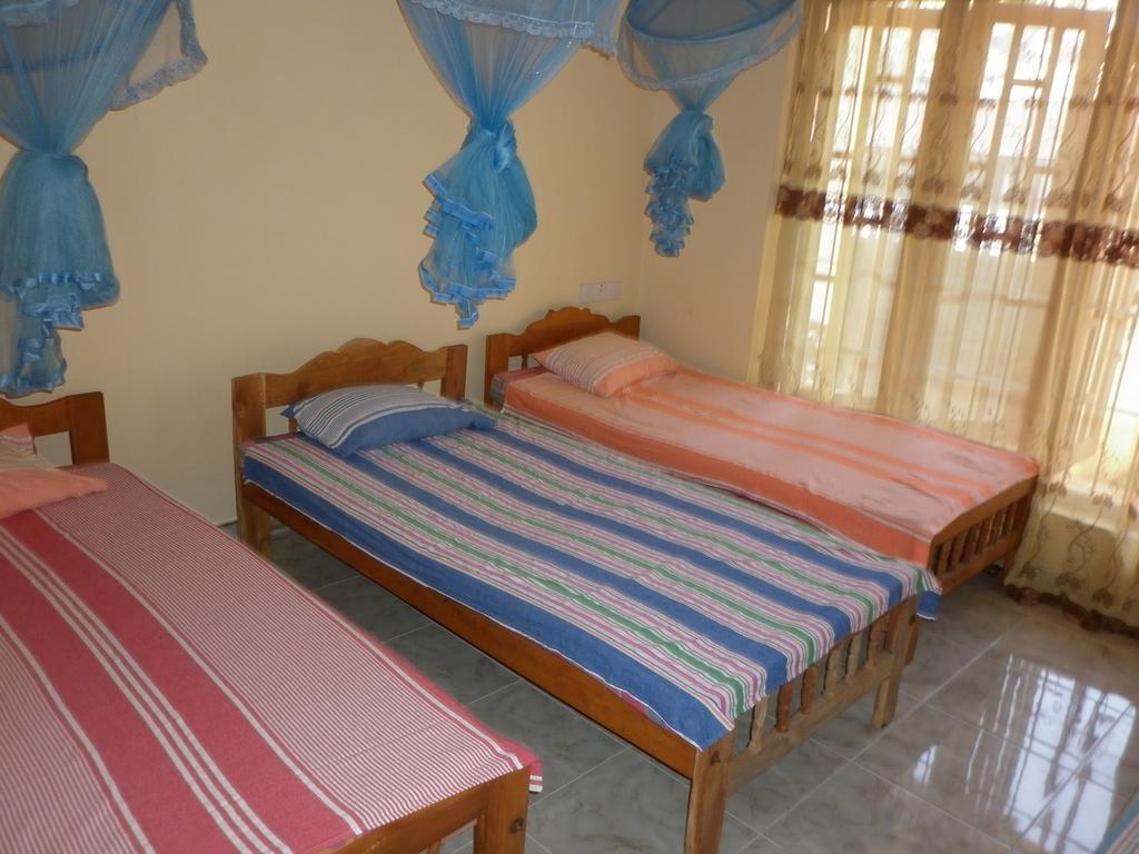 Seetha'S Hostel Негомбо Экстерьер фото